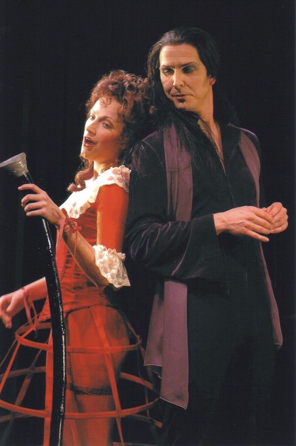 Tobias Pfülb as Colas - Bastien und Bastienne - W.A. Mozart - Theater Krefeld-Mönchengladbach - Copyright M. Stutte