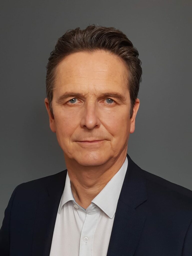 Tobias Pfülb - Bass - Opern- und Konzertsänger